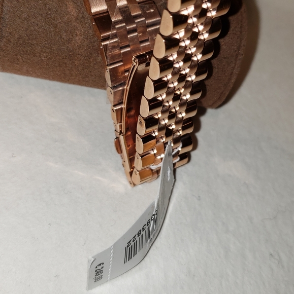 Micheal kors watch - Picture 3 of 4